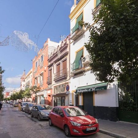 Castilla Triana Courtyard By Valcambre Sevilla Exterior foto